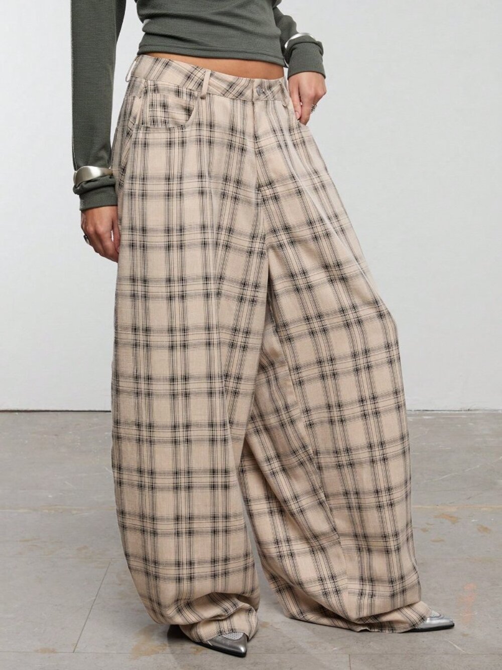 Apricot Casual Women's Low Rise Balloon Trousers Festival Bottoms - Picture 4 of 7